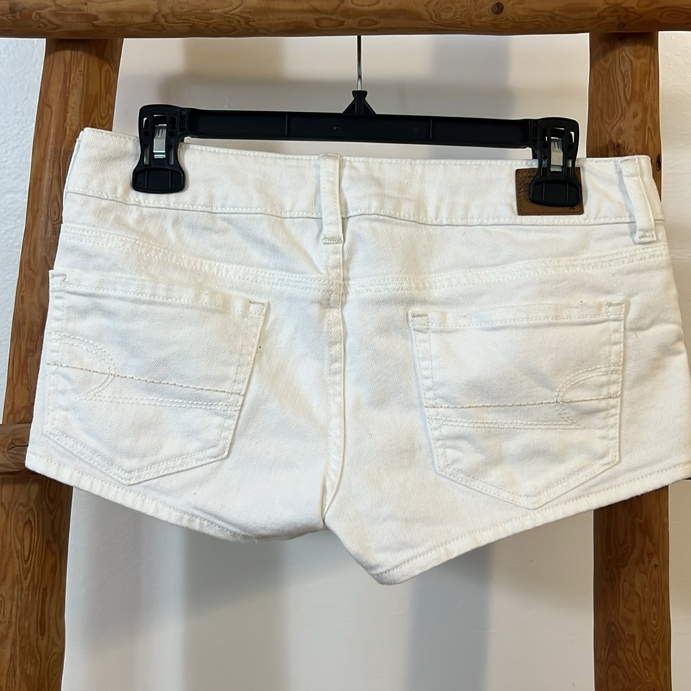 American Eagle Outfitters White Jean Shorts - Picture 4 of 8